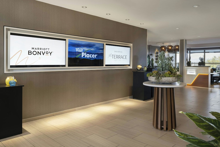 Public Area, Hotel Vista Sierra, Placer