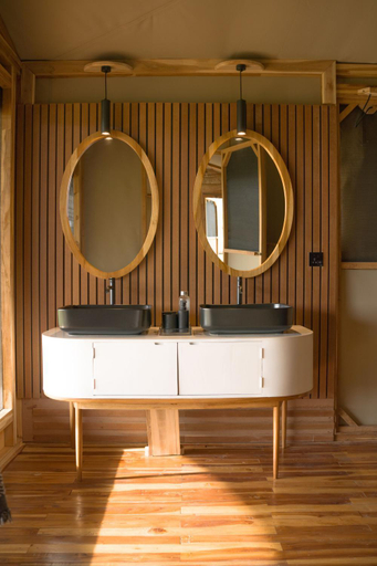 Bathroom 3, Anantya Serengeti, Serengeti