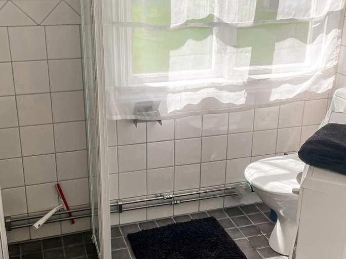Bathroom, star holiday home in VINTROSA, Lekeberg