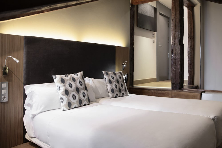 Bedroom 2, Petit Palace Plaza del Carmen, Madrid