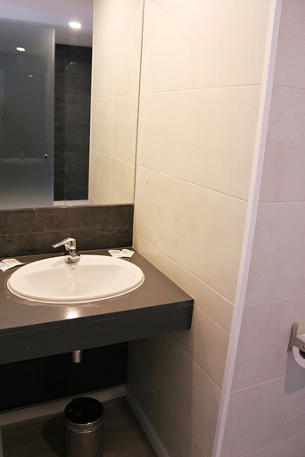 Bathroom 5, Checkin Urban Nevada, Granada