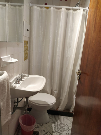 Bathroom 4, Play Hostel Arcos, Distrito Federal