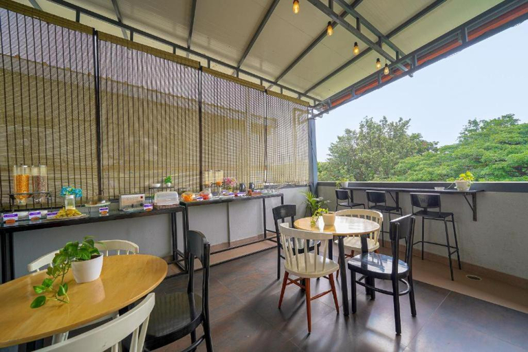 Food & Drinks 5, SRS Vivanta, Bangalore