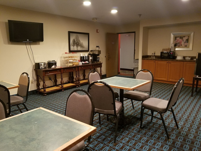 Food & Drinks 5, Country Hearth Inn Suites Kenton, Hardin