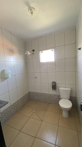 Bathroom 3, Hotel VanBeek, Hidrolândia