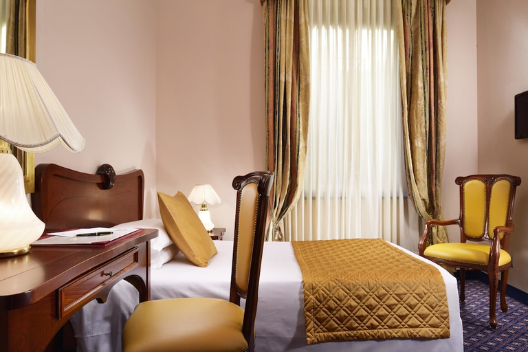 Bedroom 2, Hotel Berchielli, Florence