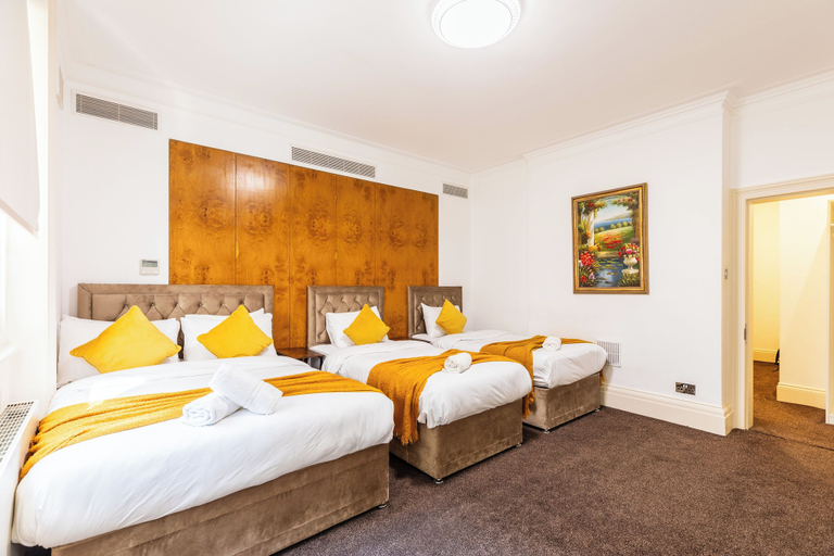 Room 4, Mayfair Guesthouse, London