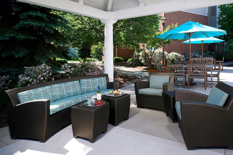 Food & Drinks 5, Sonesta ES Suites Chicago Waukegan Gurnee, Lake