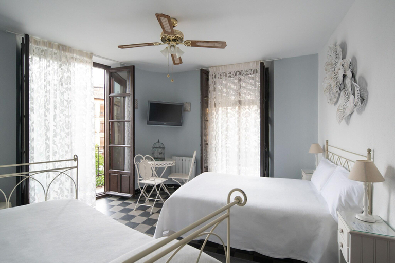 Bedroom, Hostal Venecia, Granada