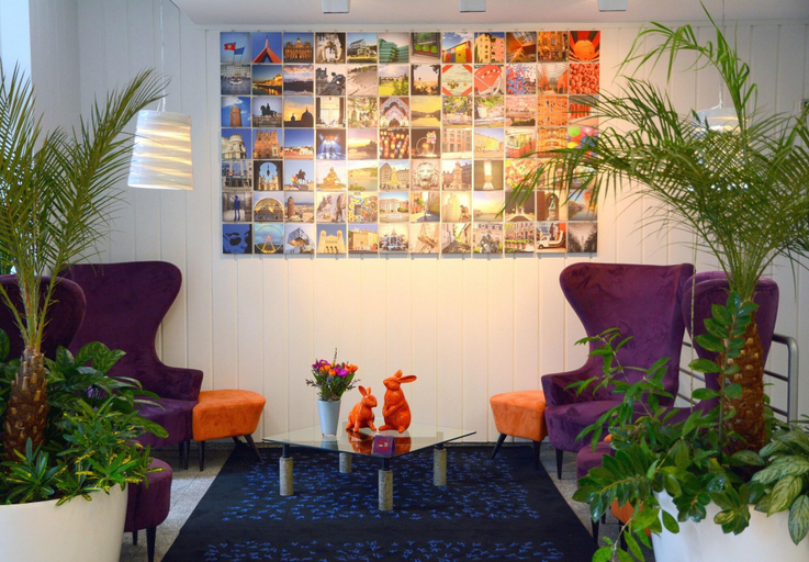 Public Area 2, Hôtel Gratte-Ciel Ariana, Rhône