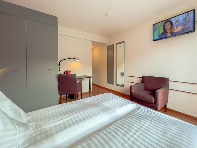 Bedroom 2, Hotel Rothaus Luzern & Peruvian Culinary Art, Luzern