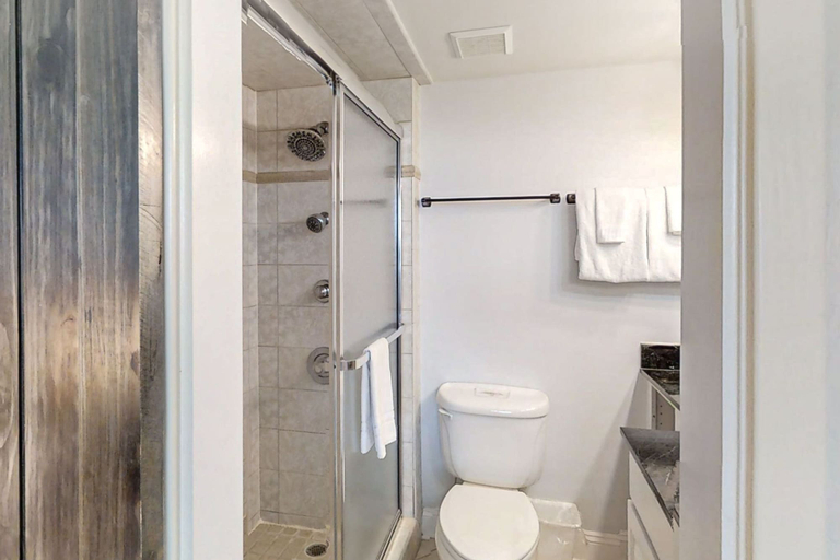 Bathroom 2, Spacious Condo With Beach Access, Balcony, AC & Outdoor Pool, Nassau