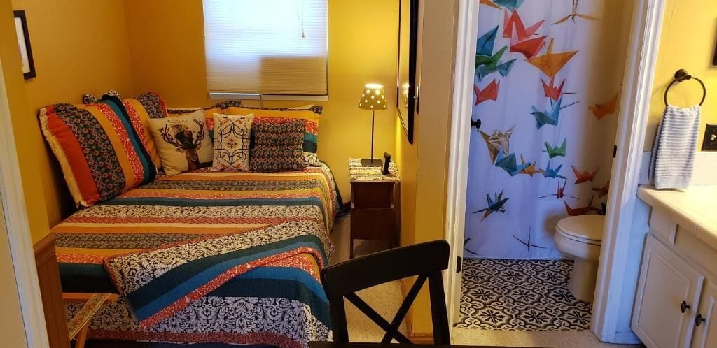 Room 4, 2 Cranes Inn - Zion, Washington