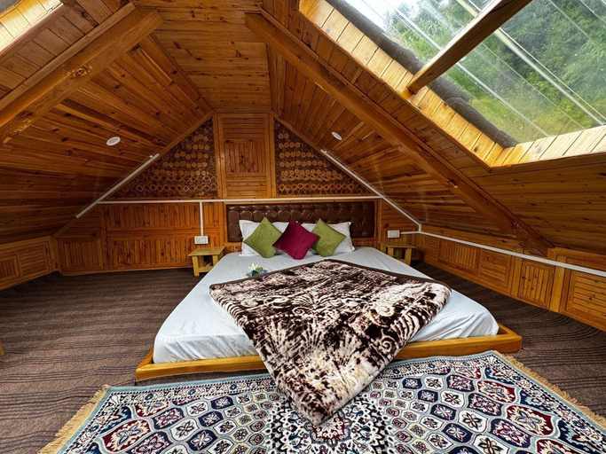 Room 3, Mountain pine majesty jibhi, Kullu