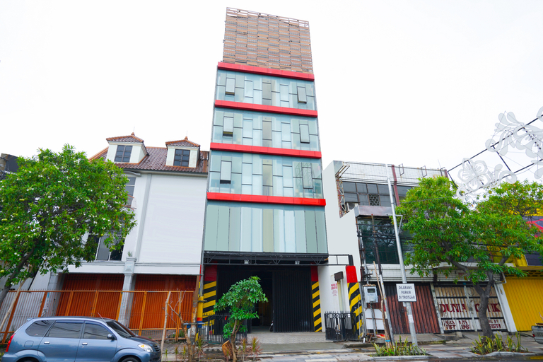Exterior, Flagship 3688 Pot Art, Surabaya