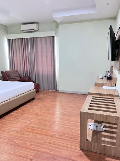 Bedroom 2, Pare Beach Hotel, Parepare