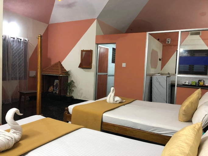 Room 3, Nature Inn Cottage, Uttara Kannada
