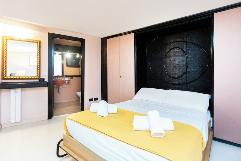 Bedroom 4, Rental in Rome Navona Loft, Roma