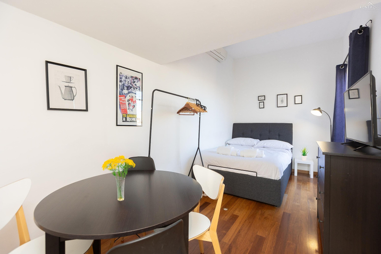 Bedroom 3, Rental in Rome Campo de' Fiori Penthouse, Roma