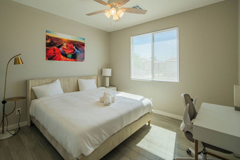 Room 3, The One 511, Maricopa