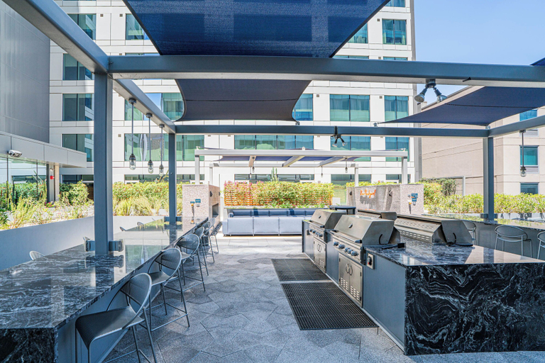 Outdoor dining 4, Kenect 1404, Maricopa