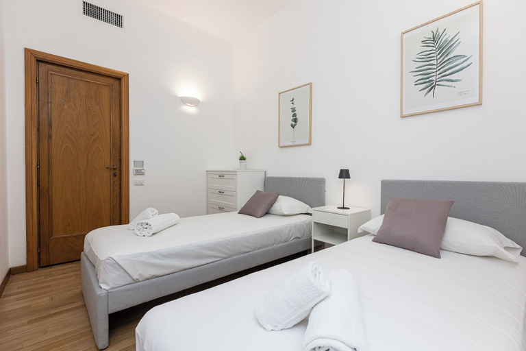 Bedroom 3, Rental in Rome Augusto Imperatore Apartment, Roma