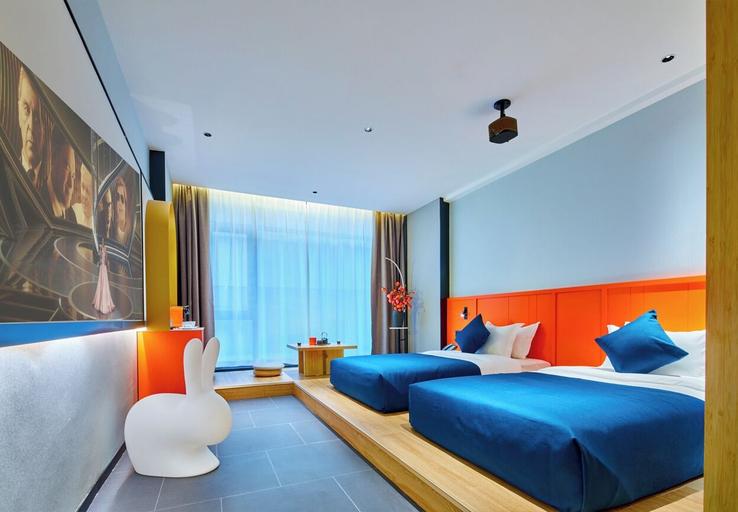 Bedroom 2, Global Village Riverside Hotel, Guilin