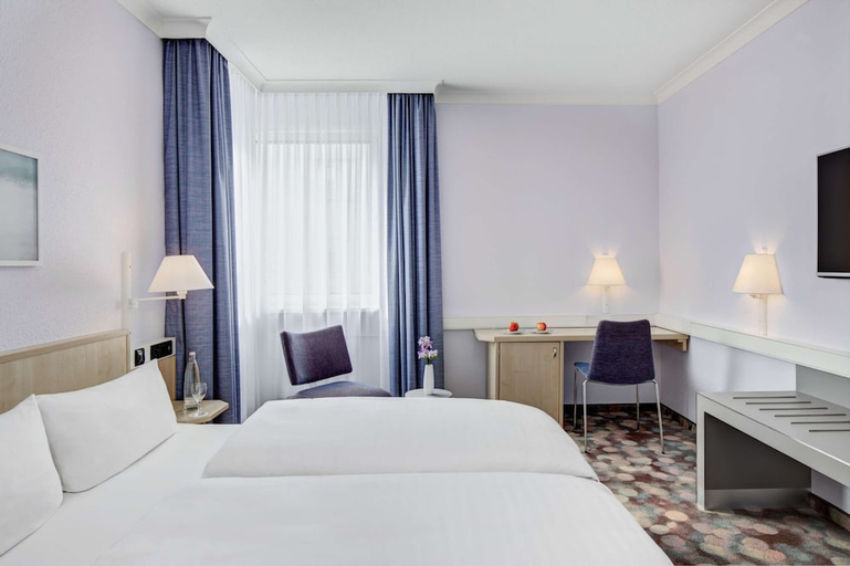 Bedroom 4, IntercityHotel Rostock, Rostock
