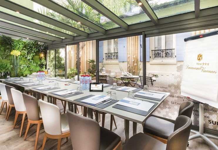 Food & Drinks 4, Daumesnil Vincennes Hotel, Val-de-Marne