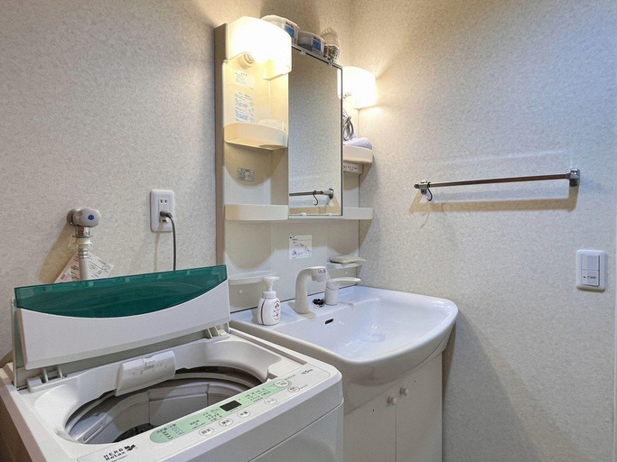 Bathroom, Ikkyu For Backpackers 19, Hitoyoshi