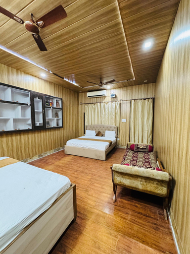 Room 5, Yugantar Stay House, Kaushambi
