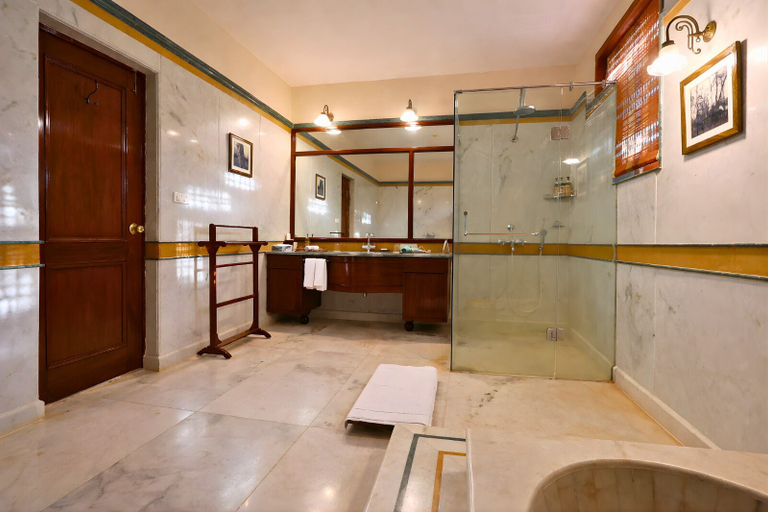 Bathroom 3, juSTa The Bagh Kanha, Balaghat