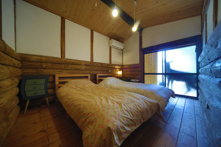 Room 5, kamino Terrace, Seki