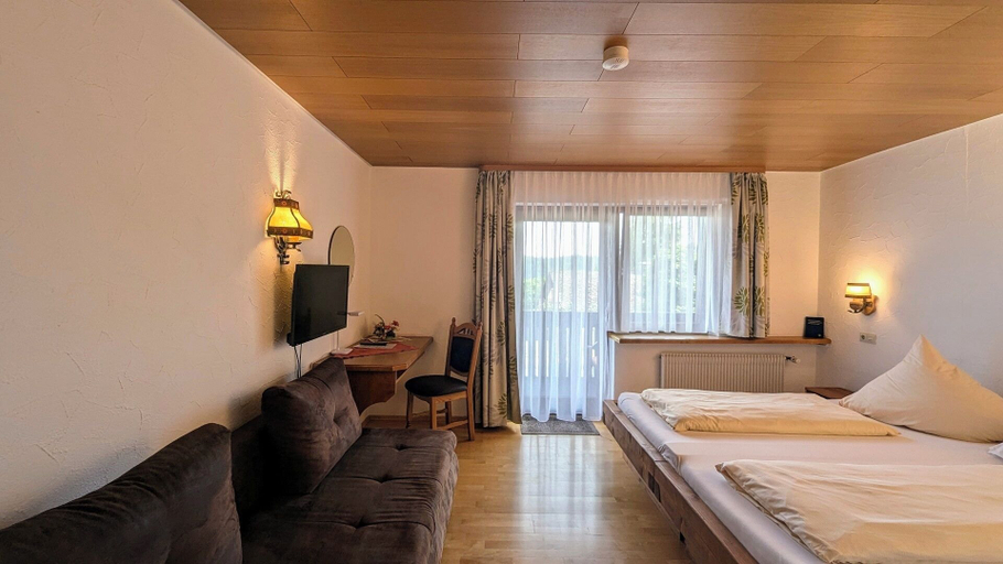 Bedroom 2, Hochschwarzwaldhof, Breisgau-Hochschwarzwald