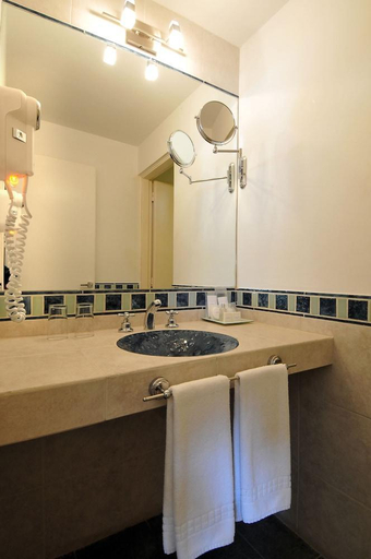Bathroom 5, Amerian Salta, Capital