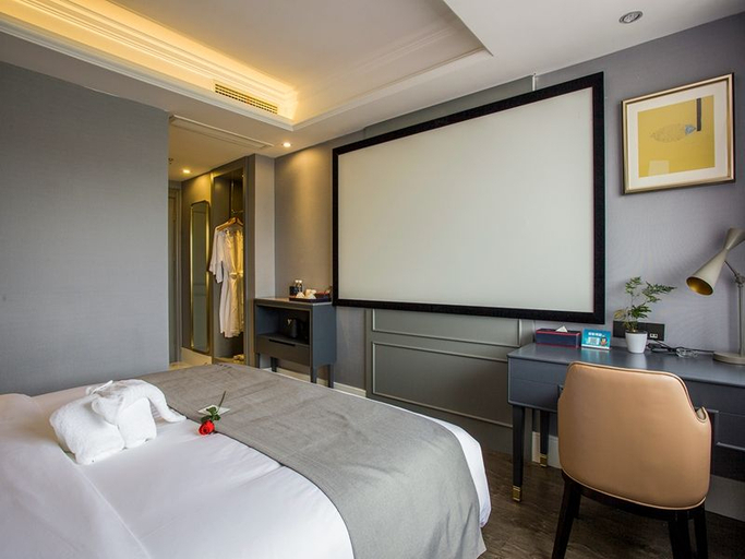 Bedroom 5, Zhenjiang High-Speed Railway South Station Baolong Plaza Lanou Hotel, Zhenjiang