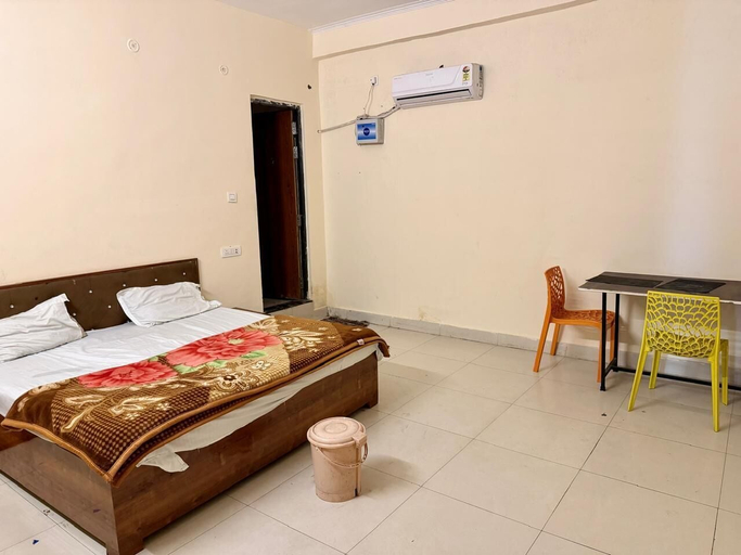 Room 4, Hotel The Baithak, Etawah