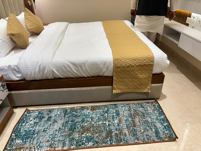 Room 5, Hotel Ramya, Varanasi