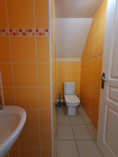 Bathroom 5, Manoir Le Castel & Villa Beaumaris, Ille-et-Vilaine