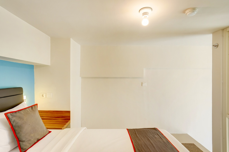 Bedroom 5, Collection O 30 Amega Crown Sub, Surabaya