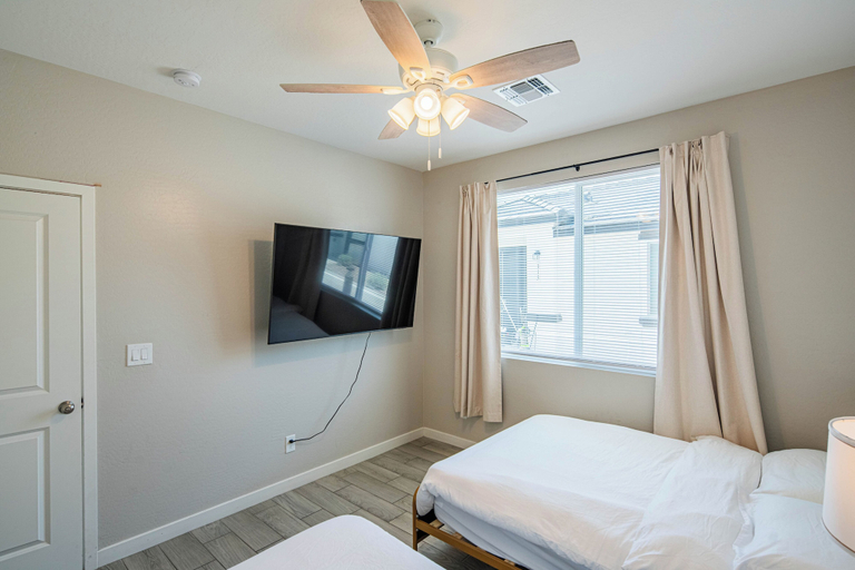 Room 3, The One 415, Maricopa
