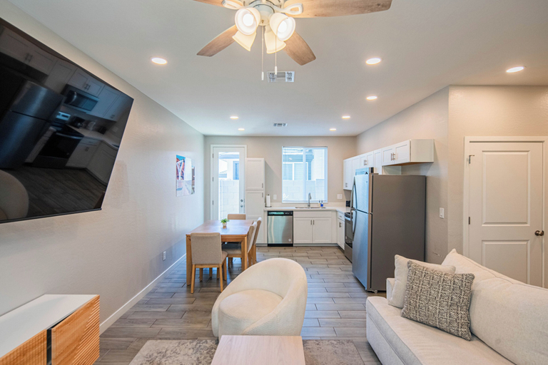 Living area 5, The One 313, Maricopa