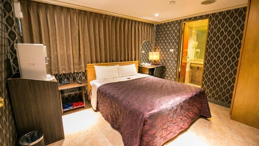 Bedroom 5, Paiyueh hotel, Taipei City