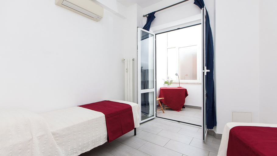 Room 4, Rental in Rome Quattro Venti Terrace Apartment, Roma