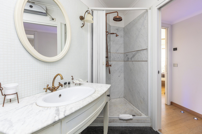 Bathroom 3, Rental in Rome Pyramid View Apartment, Roma