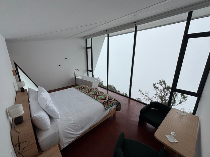 Room 3, NCIELO NATURE LODGE, Quito