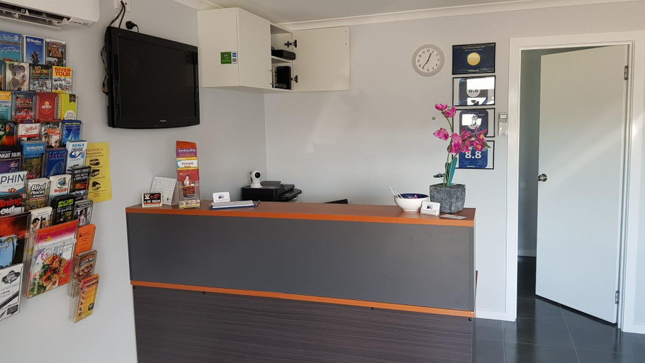 Public Area, Wynnum Anchor Motel, Wynnum