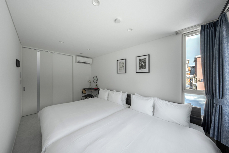 Room 5, THE VELLMORE, Asahikawa