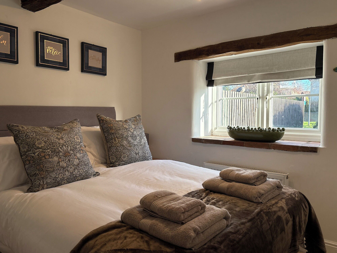 Room 3, Little Barn, Norfolk