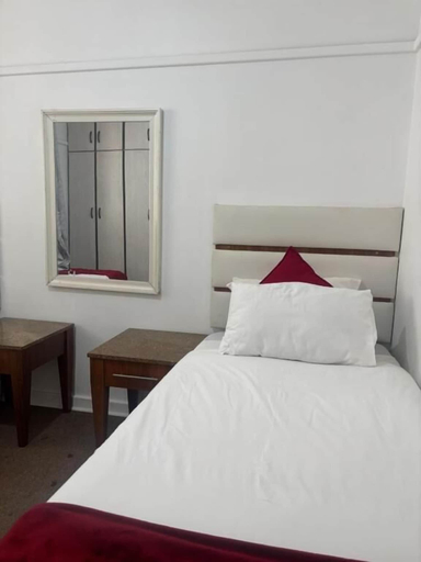 Room 5, Frere Hill Guesthouse, eThekwini